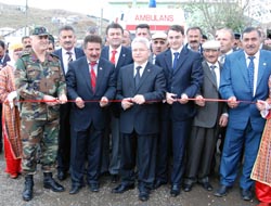 Vali Göle ilçesinde toplu açılışlar gerçekleştirdi