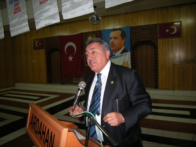 Saffet Kaya; &#8220;eğer halkın iradesini yanlış kullanırsam üzerime benzin döker kendimi yakarım''
