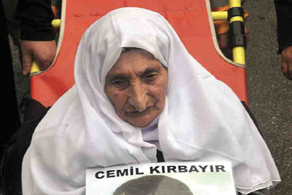 Göle'li Berfo Nine&#8217;nin oğlu Kars&#8217;ta katledilmiş