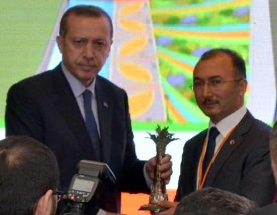 Halkımız için daha güzel projelere imza atacağız