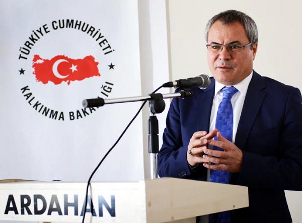 Vali Ahmet Denizden göç vurgusu