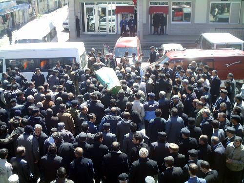 Gazeteci Durak, son yolculuğuna uğurlandı