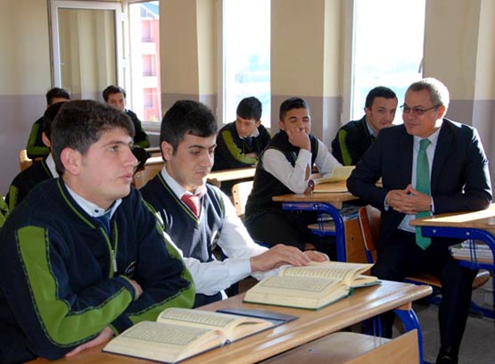 Vali Deniz'den İmam Hatiplilere özel ilgi