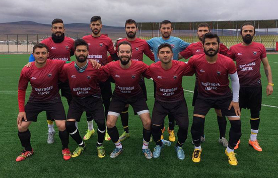 Hoçvanspor yoluna doludizgin devam ediyor