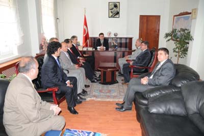 Hanak'da ışığa katıldı