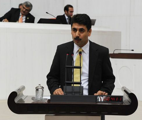 Atalay: Kan ve barutla bulutlar yoğunlaşıyor