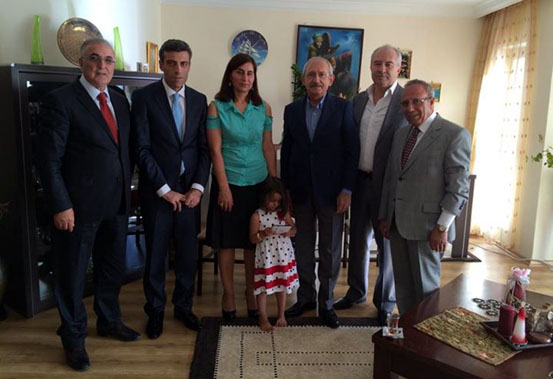 Kılıçdaroğlu ve Öğüt, Başkonsolosun evine gitti