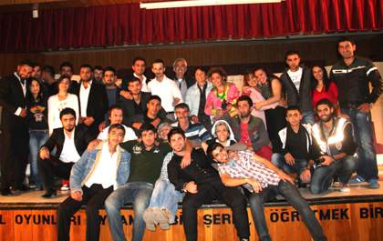 Ardahan'da ''LAL'' İsimli Tiyatro Gösterisi
