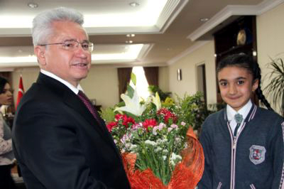 Ardahan'da Valilik Koltuğuna Ekin Kaya Oturdu