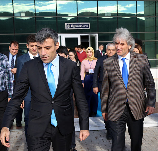 CHP'liden, ARÜ'ye dış politika ve küresel gelişme dersi