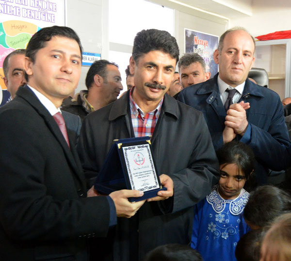 Milletvekili Orhan Atalay,  Gölede okul açtı