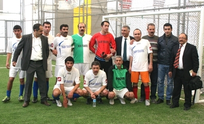 İstanbuldaki Gölelilerin futbol Turnuvası heyecan yaratıyor