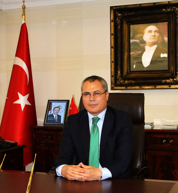 Vali Deniz, Tüm Müslümanların kandilii kutladı