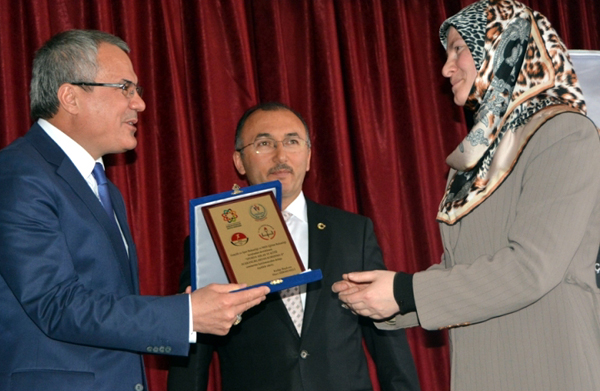 Öncü, Ardahan'da neslinin kalplerine dokundu