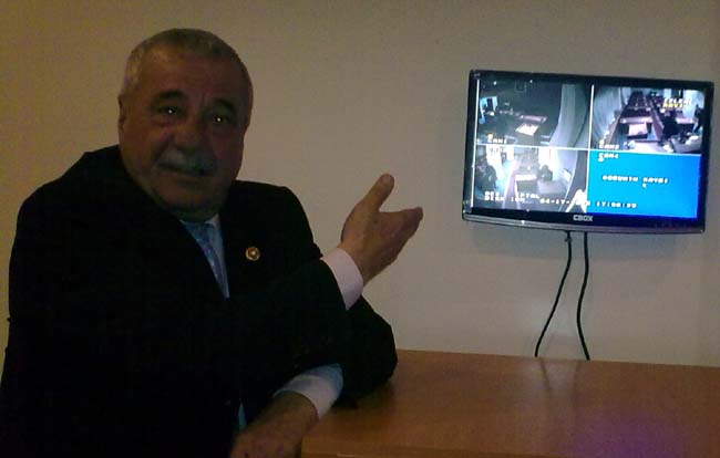 Mete Özdemir Meclisi BBG evine mi çevirdi?