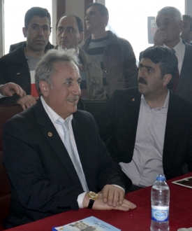 AK Parti'ye Saffet Kaya Yetiyor..