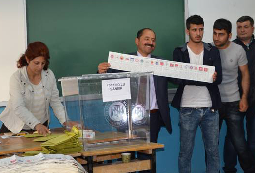 Ardahan'da HDPde sevinç, AK Parti'de üzüntü var!
