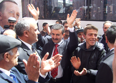 Göle&#8217;de AK Parti Rüzgarı!
