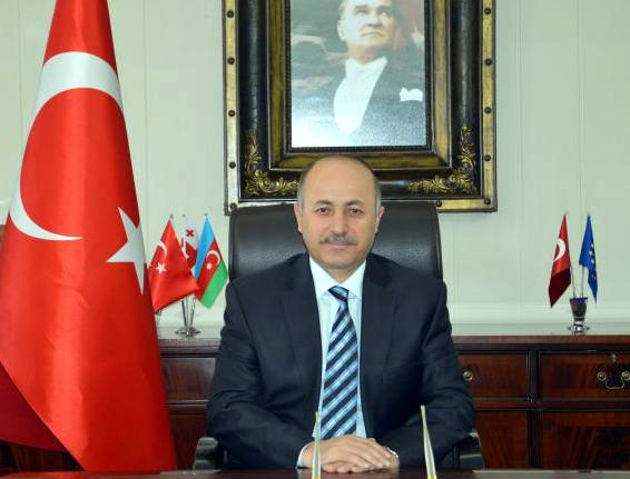 Vali Seyfettin Azizoğlu Mesaj Yayınladı
