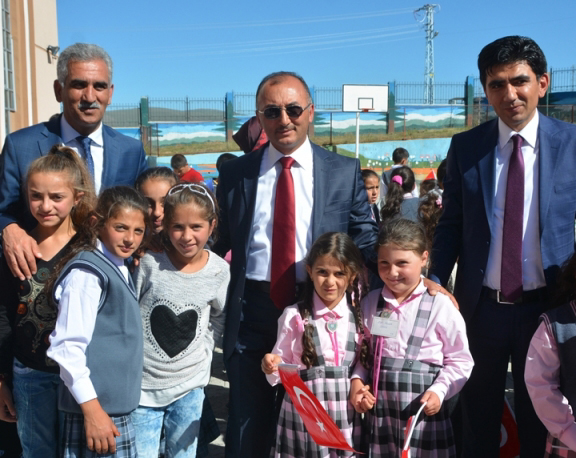 Ardahanda, 17 bin 758 öğrenci ders başı yaptı