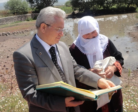 Vali Mustafa Tekmen, Kur-an&#8217;ı Kerim okudu