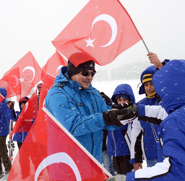 Yalnızçam Kayak Merkezi'nden sezona merhaba