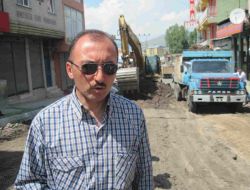 Ardahan Halil Efendi Mahalle Parkında modern düzenlenme