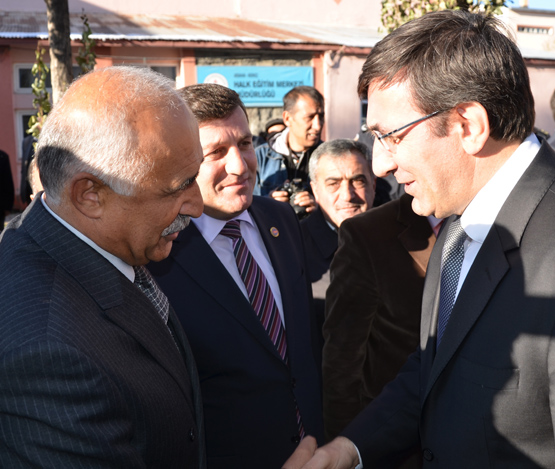 Bakan Cevdet Yılmaz'dan önemli mesajlar