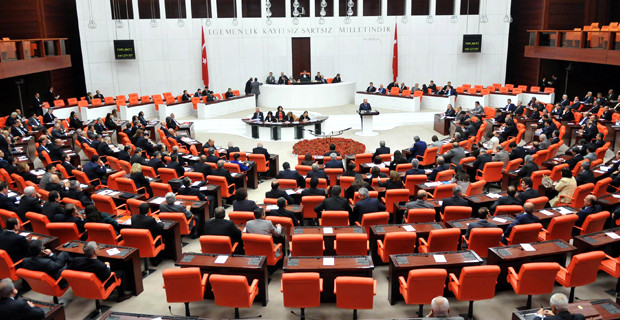 Seçilemezlerse emekli maaşı alamayacaklar
