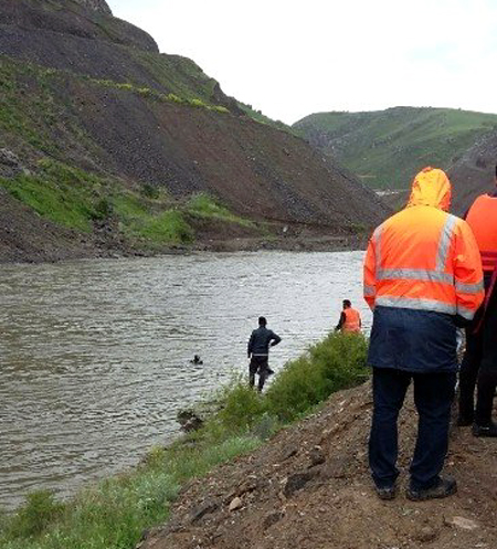 Kura Nehri'nde cesedi 10 gün sonra bulundu!