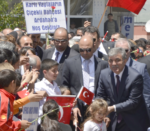 Cumhurbaşkanı Gül'den Ardahan'a iki müjde