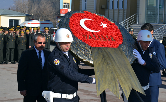 Ardahan'da saat 09:05'te hayat durdu