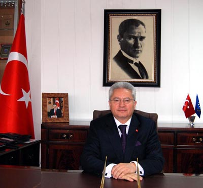 Vali Mustafa Tekmen&#8217;in Bayram mesajı