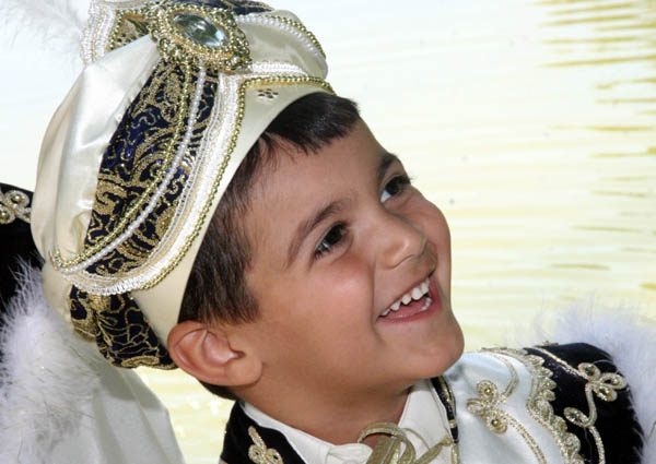 Hastane dışında sünnet yaptırmayın uyarısı