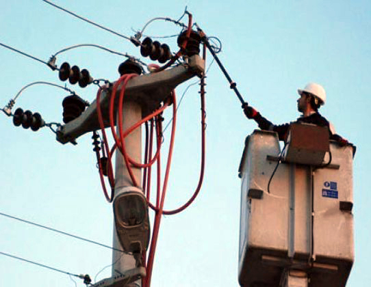 Pazar günü tam gün elektrikler kesik