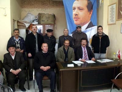 Hanak İlçe Başkanı suçlamalara cevap verdi