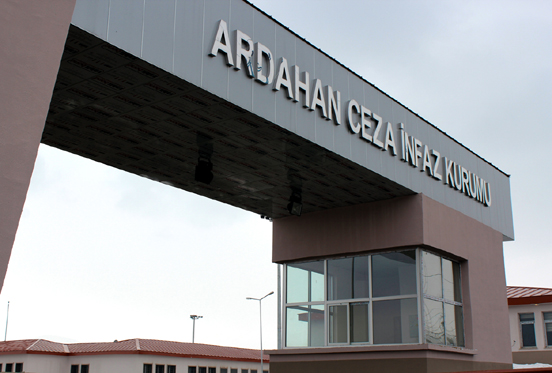 Ardahan T Tipi Kapalı ve Açık Cezaevi hizmete girdi