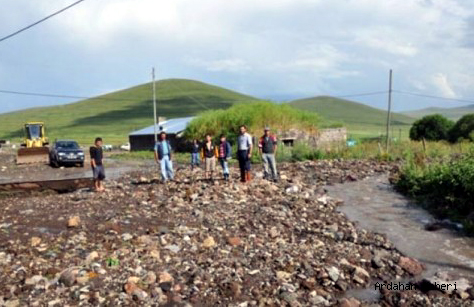 Bozuk yol Bayramda Göle&#039;de can aldı