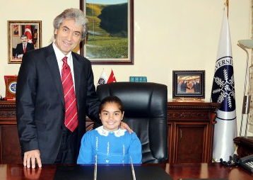 Öğrenciler, Üniversitedeki gelişmelerden memnun