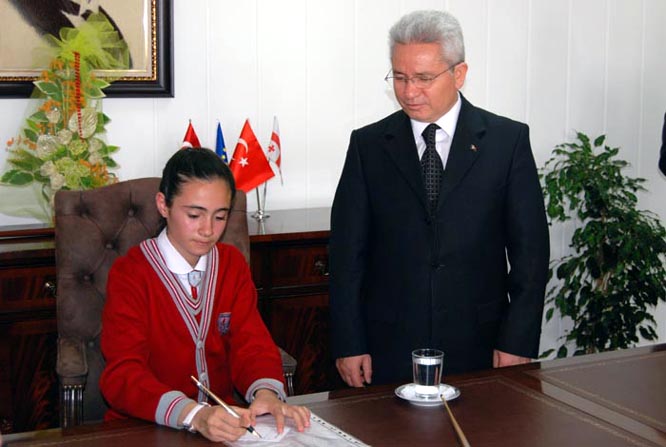 Başkan Köksoy, Validen fırça yedi azar işitti