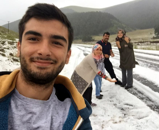 Göleyi dolu vurdu, ekili araziler zarar gördü