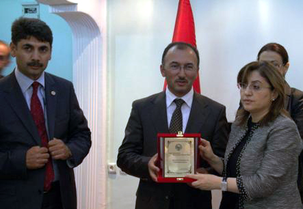 Bakan Şahin'den "Ardahan Belediyesine tam puan"