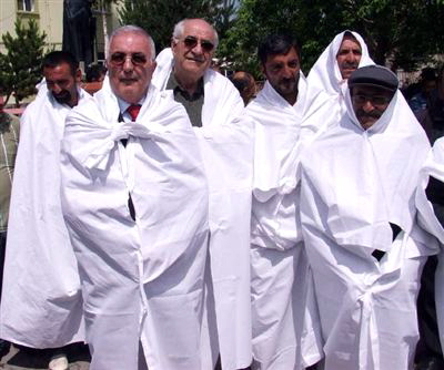 CHP'li Öğüt: Ardahan için  kefen giydi!
