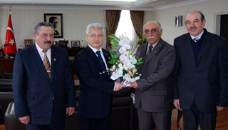 Muhtarlardan Vali Mustafa Tekmen&#8217;e teşekkür ziyareti