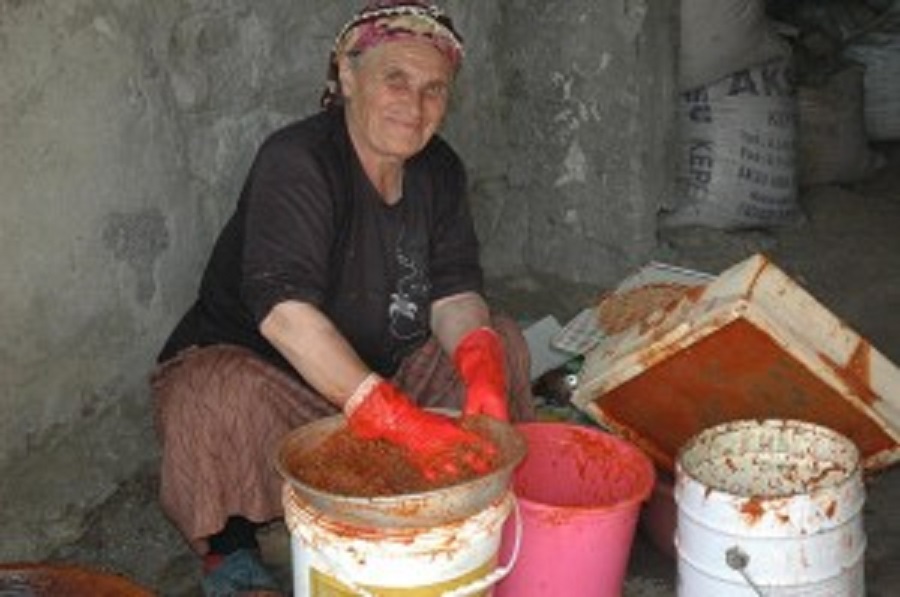 Posoflular: Erikler çürümesin diye pestil yapıyoruz