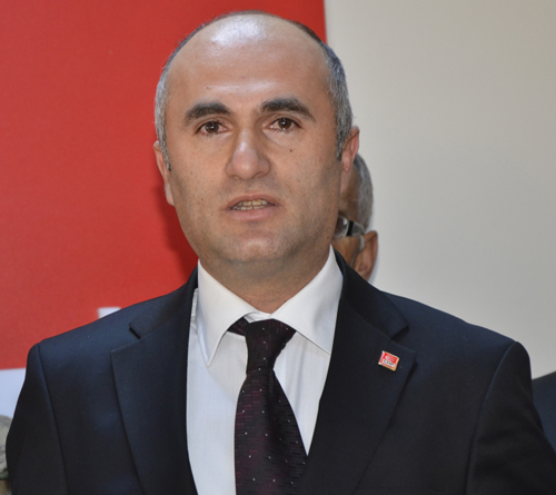 CHP adayı Öztürk, Belediye kış uykusunda