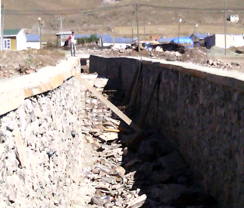 Göle Karlıyazı Köyünde kanal sıkıntısı!