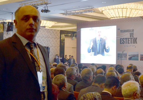 Nurbay Gürbulak&#039;tan Anneler Günü Mesajı