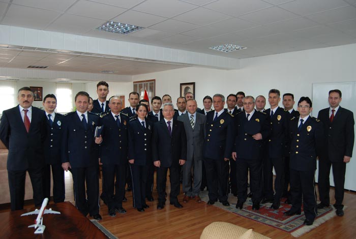 Emniyet'ten Valiye ziyaret
