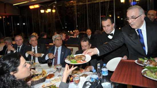 CHP Milletvekilleri Kaz eti yemeğinde buluştu